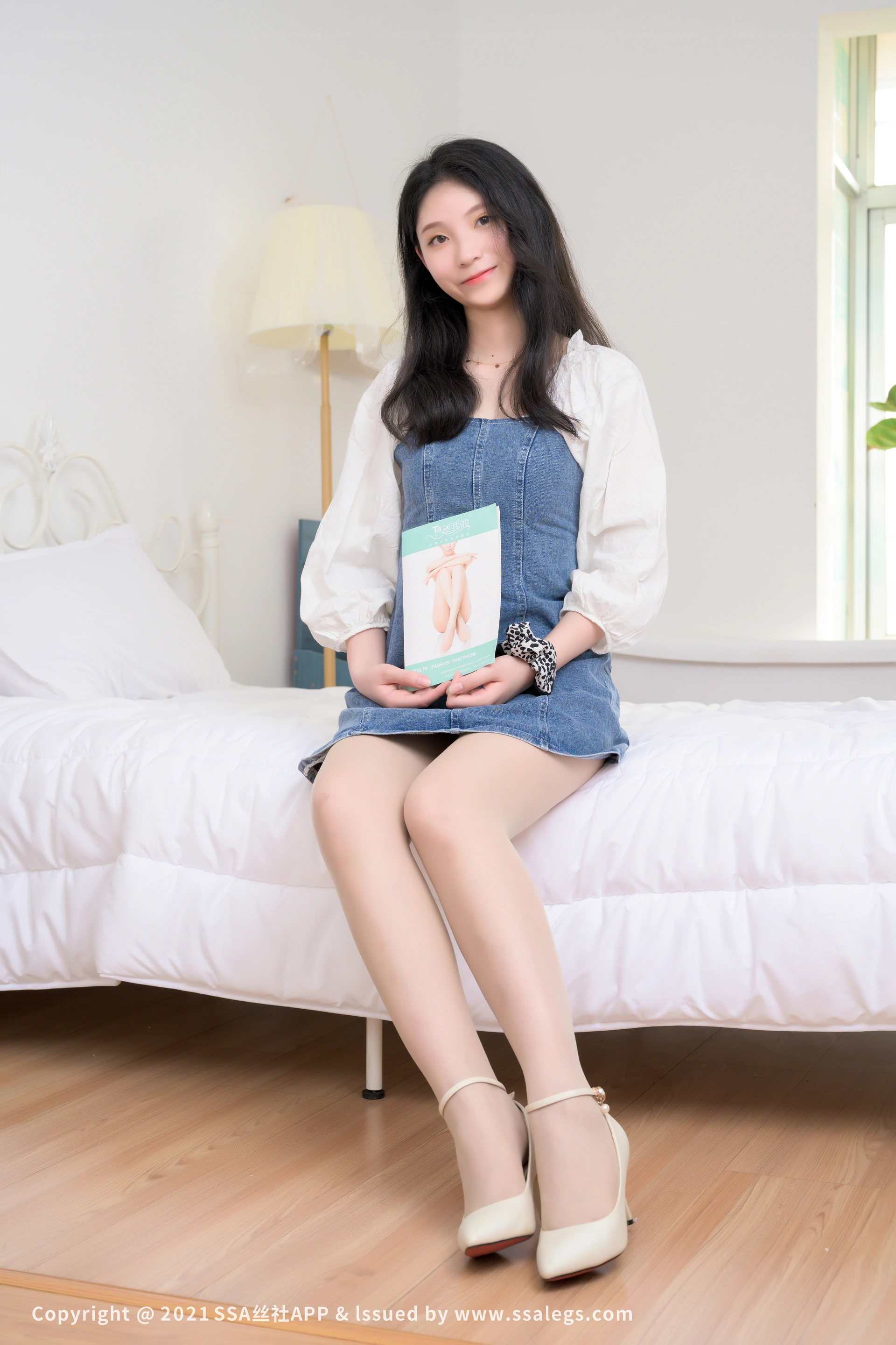 [SSA丝社]超清写真 No.720 模特薇薇的浪莎丝袜美脚（上） 1